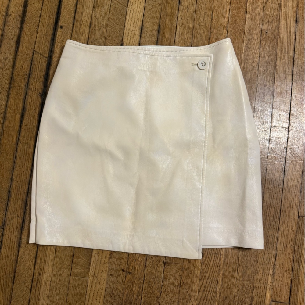 Babaton Off-White Faux Leather Skirt